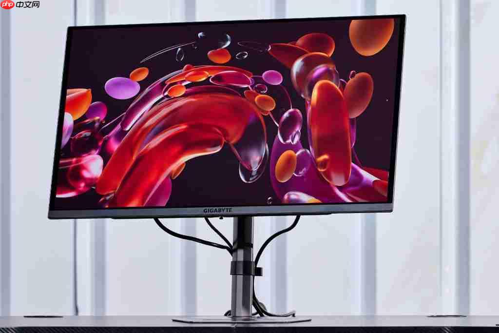  技嘉 MO27U2 显示器深度评测：27 英寸 4K QD-OLED，小尺寸旗舰的新标杆 