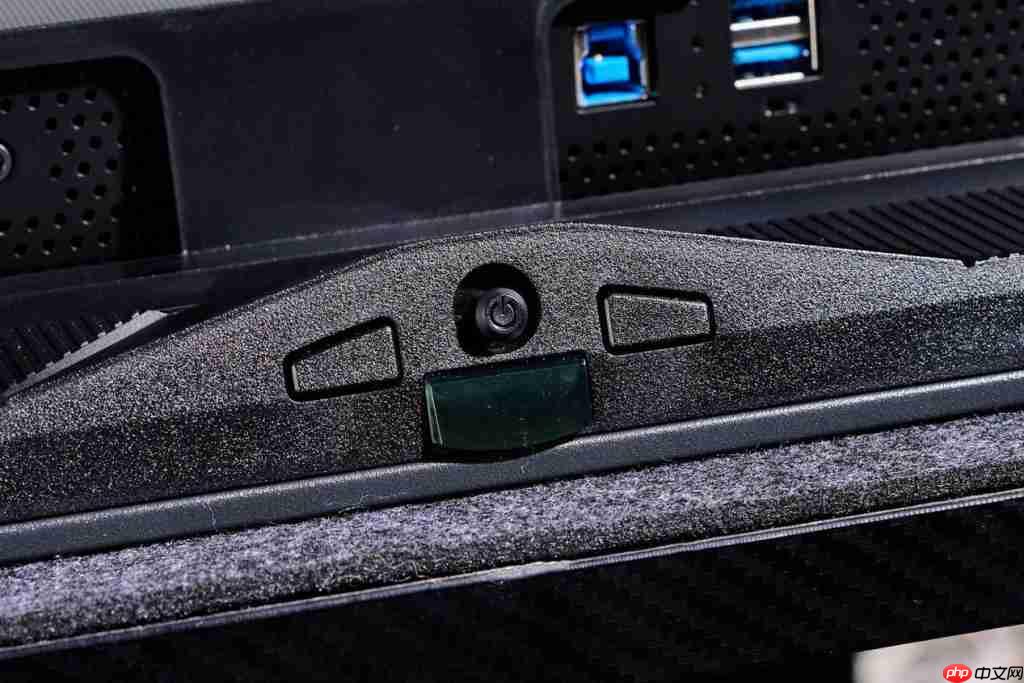  技嘉 MO27U2 显示器深度评测：27 英寸 4K QD-OLED，小尺寸旗舰的新标杆 