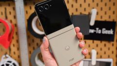 Beginnen Sie mit Faltblieben mit 50 US -Dollar aus dem Moto Razr 2024