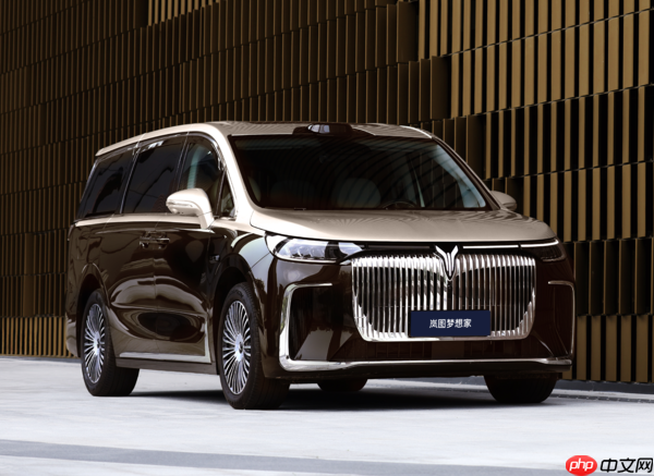 岚图梦想家6月热销7967台 获新能源MPV市场销量冠军