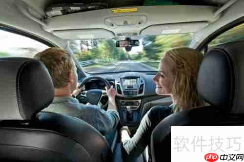 福特运输连接客运货车：灵活空间，高效出行选择