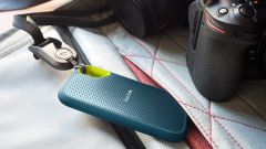 This SanDisk 4TB Portable SSD Is 35% Off Right Now