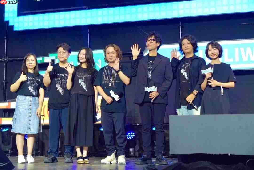 小岛和《死亡搁浅2》中配演员曹真、徐慧合影 点赞留念