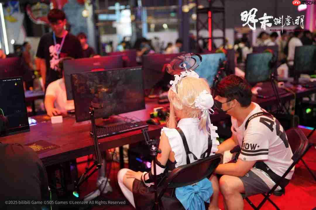 《明末:渊虚之羽》BW现场图 美女Cos女主无常人气足