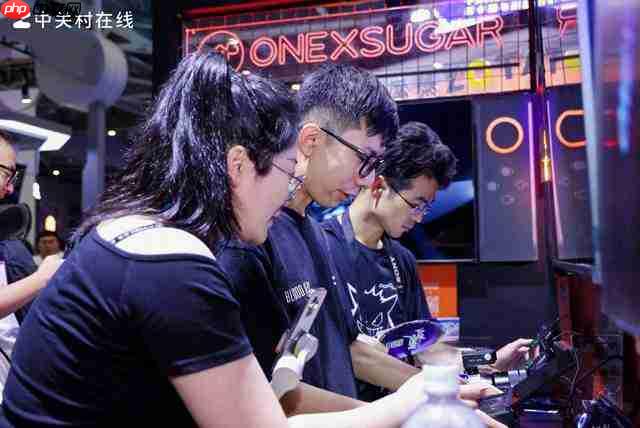 OneXPlayer 闪耀 Bilibili World 2025,展台人气爆棚引狂欢