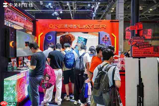 OneXPlayer 闪耀 Bilibili World 2025,展台人气爆棚引狂欢