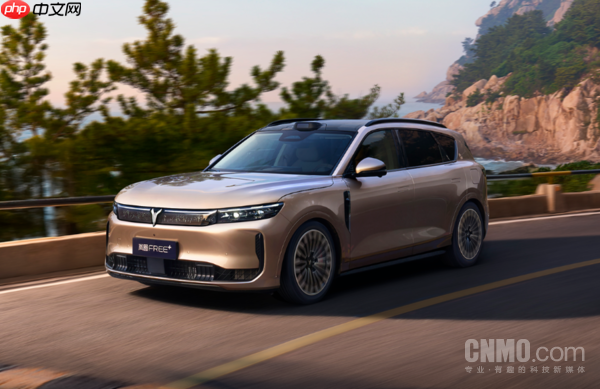 岚图辟谣FREE+“硬件减配”传闻 累计订单已突破2万辆