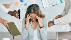 AI會使'無限工作日”變得更糟 - 除非我們採取不同的行動