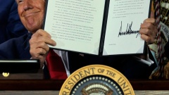 Trump's AI Orders, Gixel's AR Optics, Big Tech Spends On Nvidia