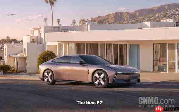 全新小鹏P7星暮紫配色官图公布 何小鹏:高级感的浪漫