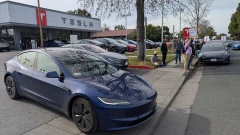 Les premiers promenades Tesla Robotaxi en Californie peuvent risquer une fermeture DMV