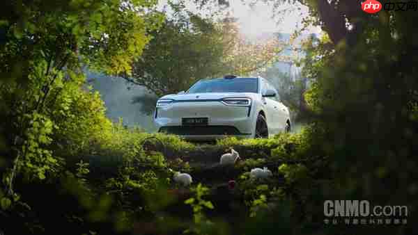 全新问界M7黑白双色官图公布：可选黑曜套件 红色卡钳