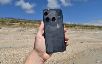 Nothing Phone 3 Flunks iFixit's Repairability Test