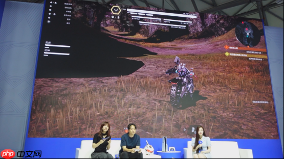 不是,真有游戏制作人穿机甲上台演出?