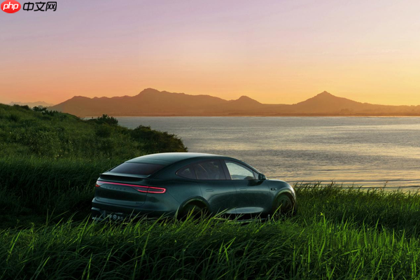 智界新款8小时订单突破20000台,25万级市场的鲶鱼来了