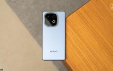 8000mAh 大电池，是手机、板砖还是充电宝？