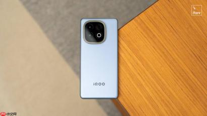8000mAh 大电池，是手机、板砖还是充电宝？
