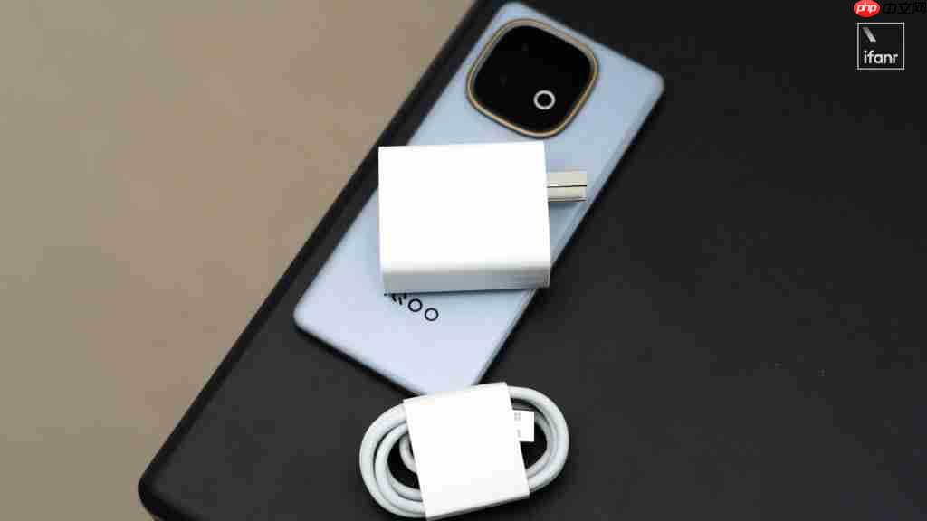 8000mAh 大电池,是手机、板砖还是充电宝?