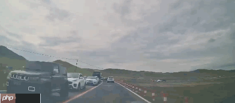 小米YU7被逆行卡车猛撞后A柱完好 车主：感谢小米