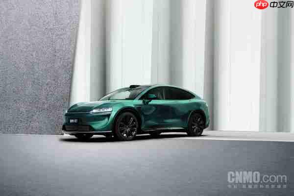 新款智界S7/R7支持隔窗对讲功能 可实现车内外交流