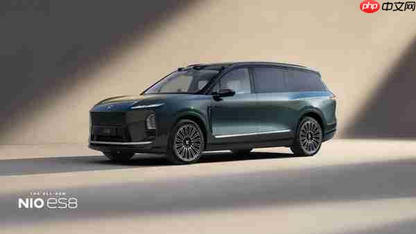 蔚来全新ES8上市 全域900V架构 零百3秒级 41.68万起