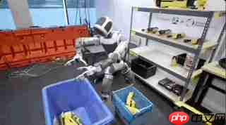 波士顿动力机器人终于有脑子了!人类故意使绊子也不怕