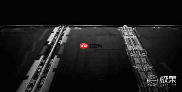 华为三折叠屏新机又放大招!带外折薄过直板机、主摄自拍 + 手势切屏体验拉满 .