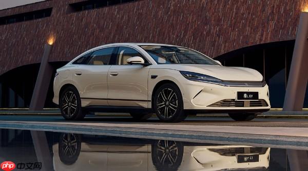 1-7月中型轿车销量排行榜揭晓:秦L登顶 Model 3第六