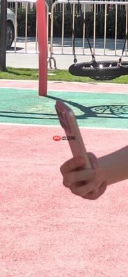 疑似魅族 22 真机曝光 后置方形镜头模组 这颜值打几分？