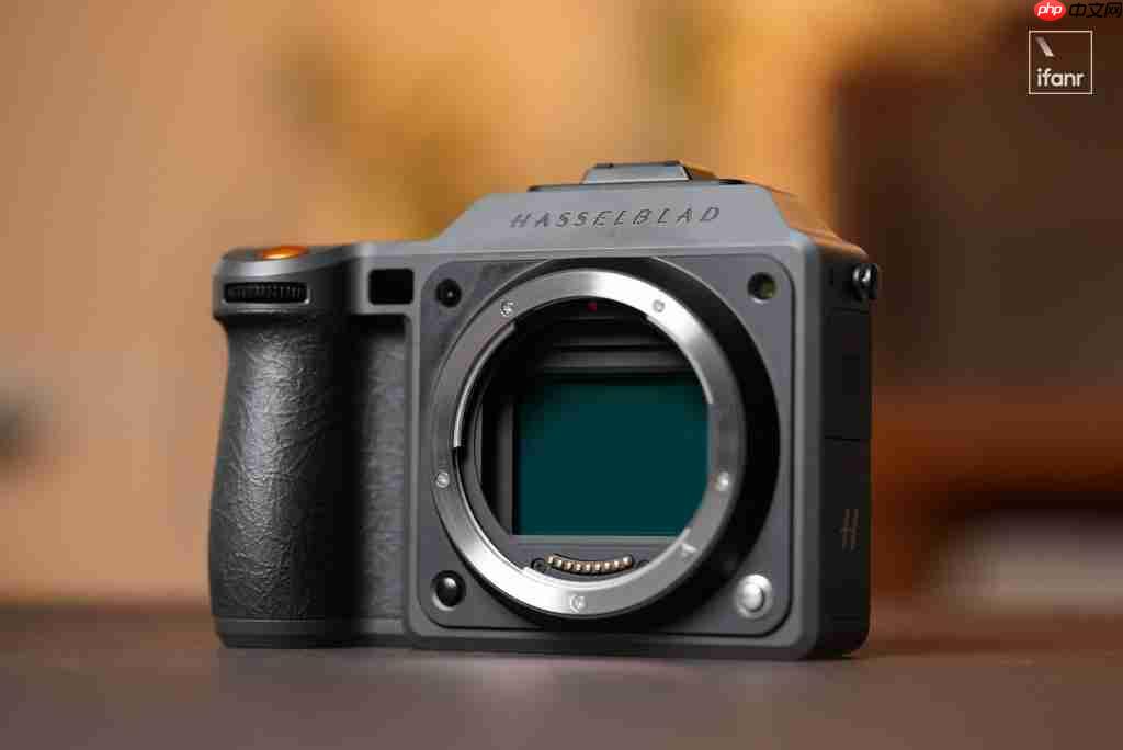 这台五万元的相机,哈苏想卖给「普通人」