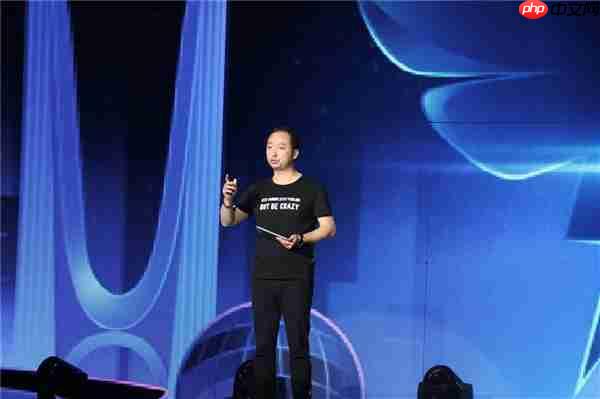 钉钉CEO凌晨12点查岗 称筛选“同道者”  员工:99%的人离职都是因为他