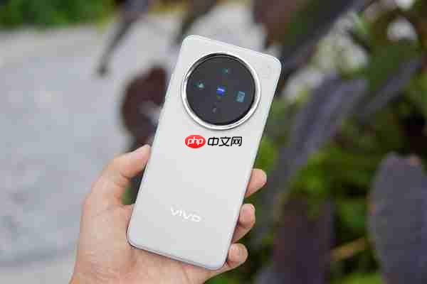 vivo X300 Pro首发定制2亿灭霸长焦 韩伯啸:长焦新王