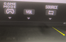 Win10电脑屏幕往左偏怎么办?