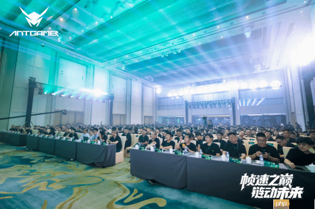 帧速之巅 链动未来——2025蚂蚁电竞新品发布会盛大举行,全球首款750Hz显示器重磅亮相