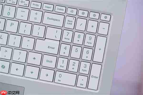 锐龙9 9850HX仅7999元!七彩虹MEOW橘宝R16 Ultra游戏本图赏