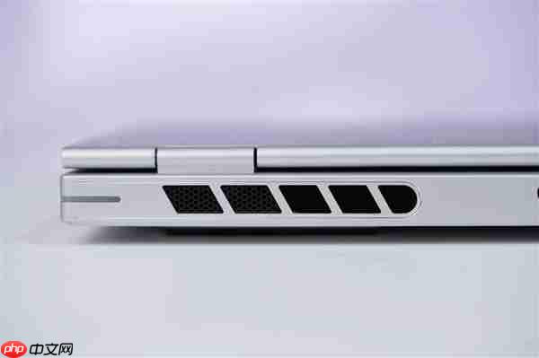 锐龙9 9850HX仅7999元!七彩虹MEOW橘宝R16 Ultra游戏本图赏