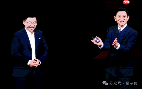 不藏了!最强麒麟9020高调加持 华为三折叠只卖1万8