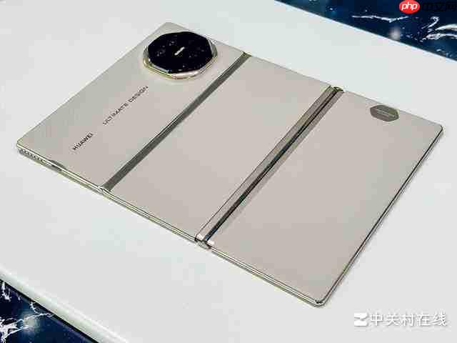  非凡三折设计 华为 Mate XTs 非凡大师上手组图 