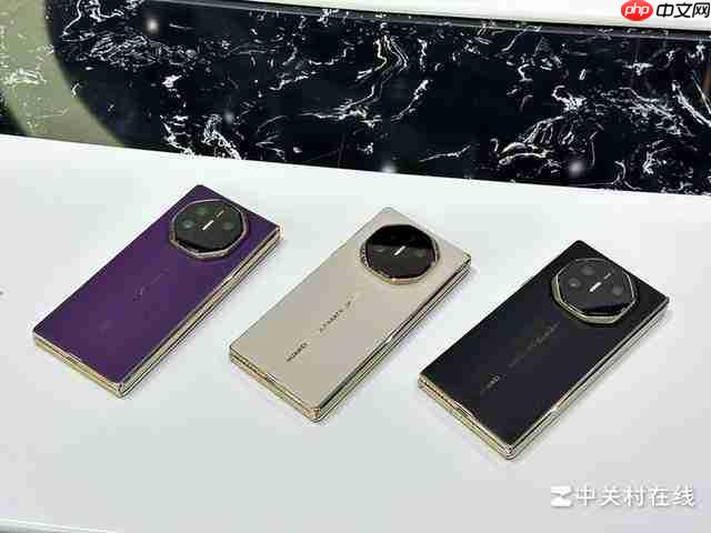  非凡三折设计 华为 Mate XTs 非凡大师上手组图 