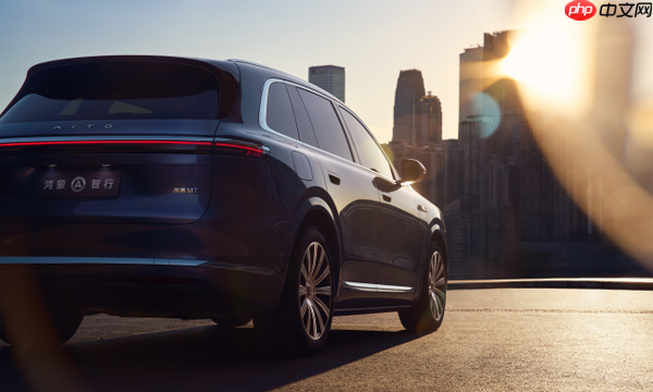 物超所值!全新问界M7“高配得感”实现1小时小订10万台