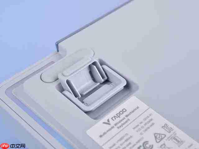  雷柏 V700 DIY-75 三模机械键盘评测：200+ 价位段的大厂精品 