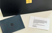 微软走过半个世纪：老外开箱Surface Laptop 50周年纪念版