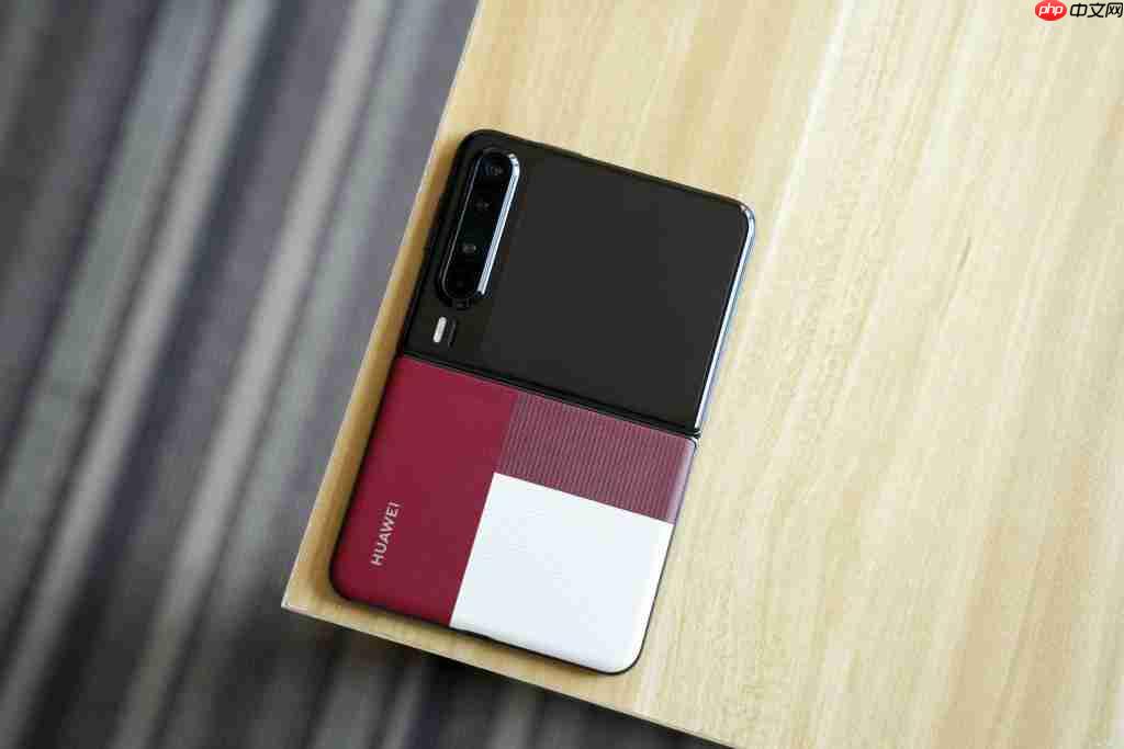  消息称华为 Pura X 阔折叠出货量超 70 万台 多款折叠新品即将亮相 