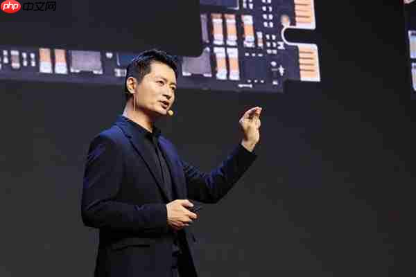 399元起 堪比指甲盖!佰维发布最小的国产mini SSD硬盘:只比TF卡大一点