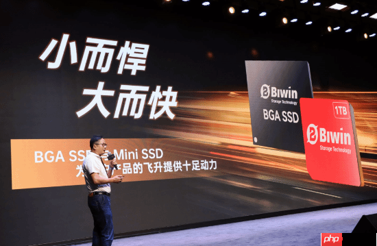 399元 堪比指甲盖!最小国产mini SSD发布:只比TF卡大一点