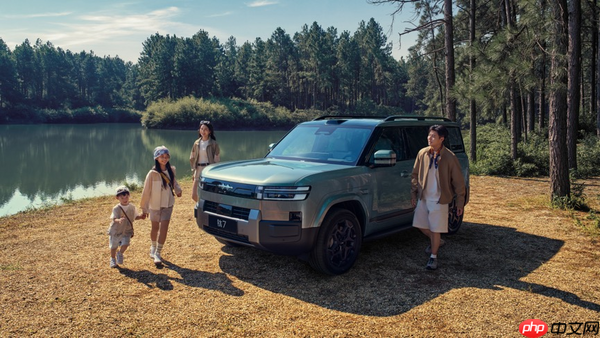 售价17.98万元起!比亚迪个性化科技移动空间 方程豹钛7正式上市