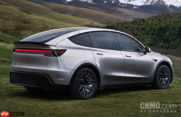 特斯拉Model Y L被曝10月产能售罄 最新订单排至11月