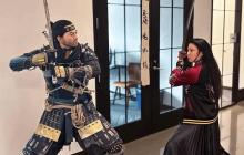 《羊蹄山之魂》女主演员与境井仁合影 真是帅气