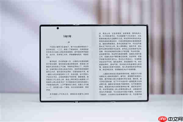 全球第2款三折叠!华为Mate XTs非凡大师图赏