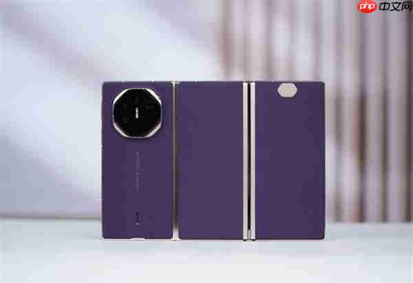 全球第2款三折叠!华为Mate XTs非凡大师图赏